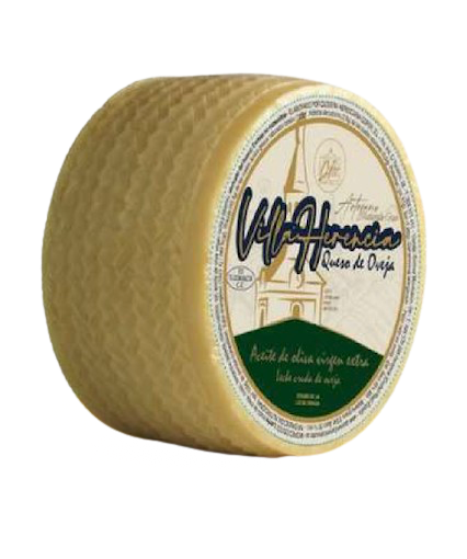 Queso manchego semicurado en aceite de oliva VillaHerencia — Quesera Herenciana Cofer